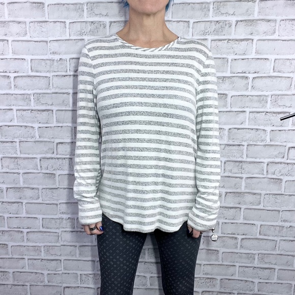 NWOT |•PEYTON PRIMROSE•| Super SOFT Oversize Split Back Striped Long Sleeve - Picture 2 of 14
